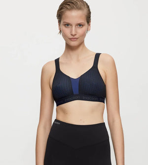 Triumph - Triaction Wireless Spacer Sports Bra Black