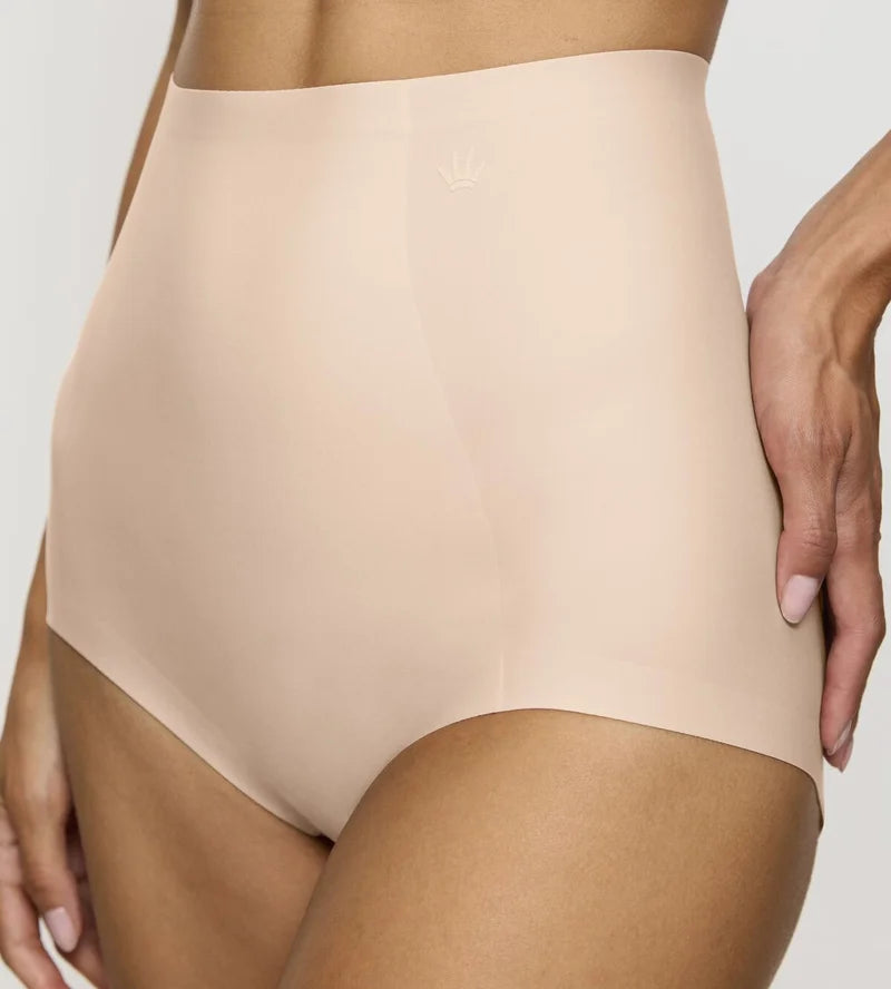 Triumph - Medium Shaping Series Highwaist Panty Nude Beige