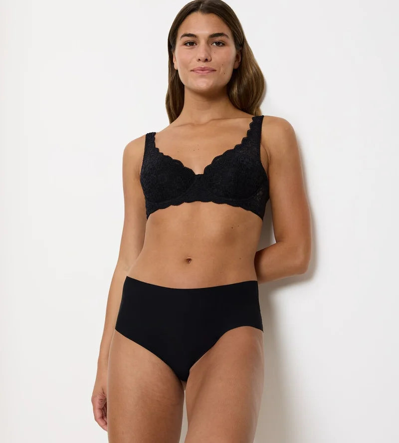 Triumph - Amourette Balconette Bra Black