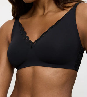 Triumph - Amourette Wireless Minimiser Bra Black