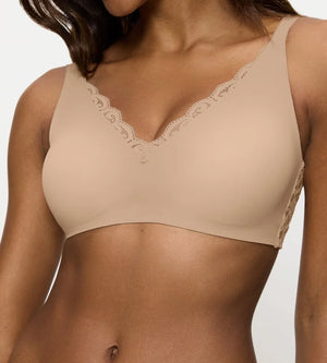 Triumph - Amourette Wireless Minimiser Bra Skin