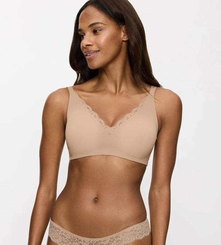 Triumph - Amourette Wireless Minimiser Bra Skin