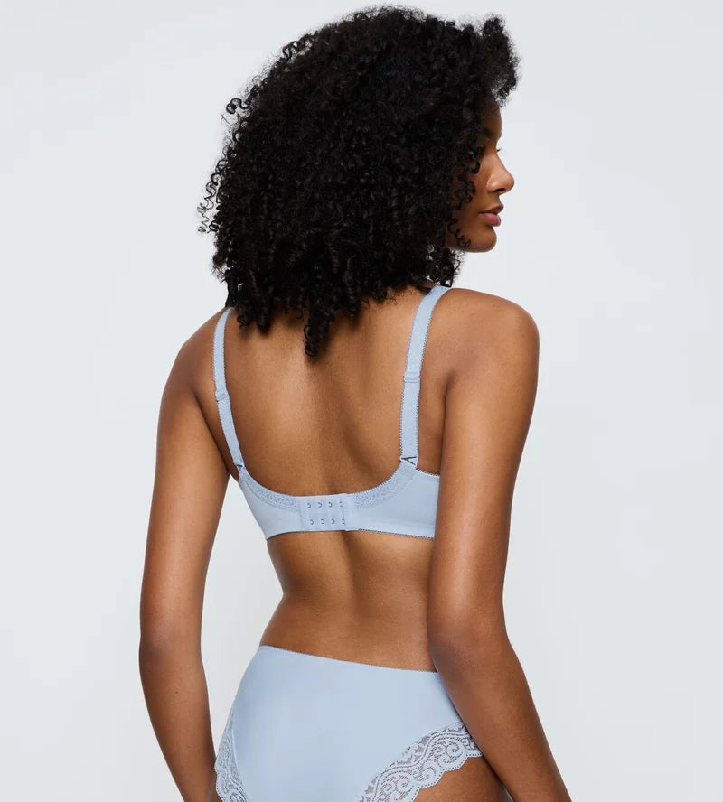 Triumph - Amourette Minimiser Bra Ice