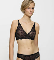 Triumph - Amourette Charm Wireless Bra Black