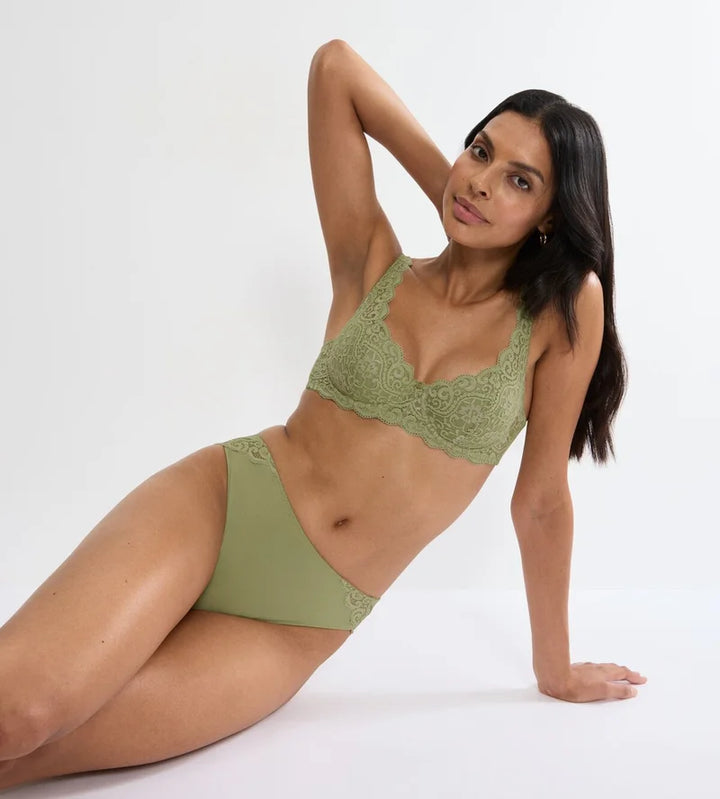 Triumph - Amourette Tai Brief Olive Gold