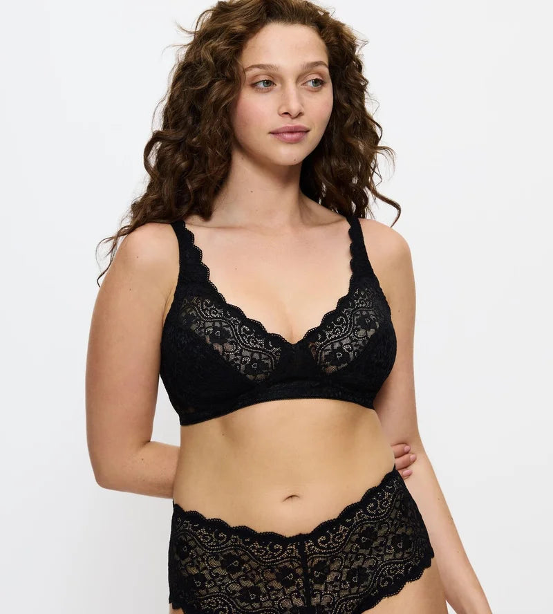Triumph - Amourette Wireless Plunge Bra Black