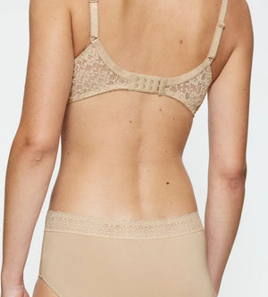 Triumph - Amourette Wireless Plunge Bra Skin