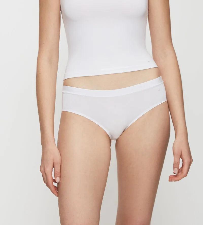 Triumph - Smart Natural Hipster Ex White