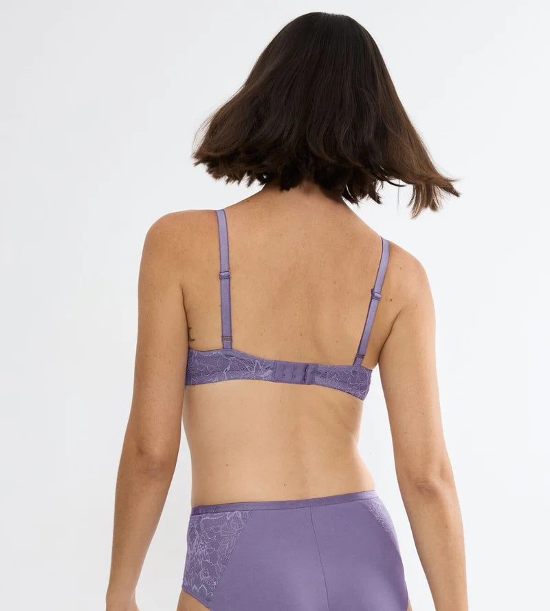 Triumph - Amourette Charm T Charm Padded T-Shirt Bra Lilac