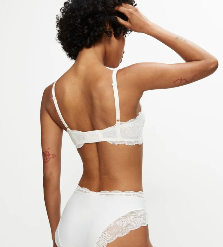 Triumph - Lift Smart Foam Bra Ecru White