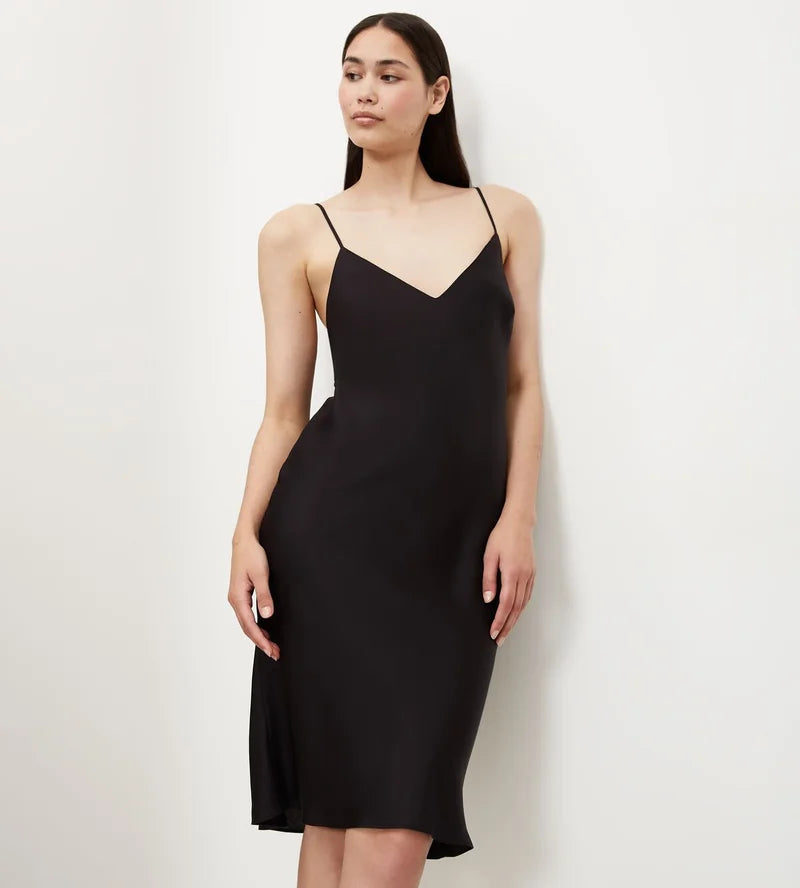 Triumph - Silky Sensuality Long Nighty Black