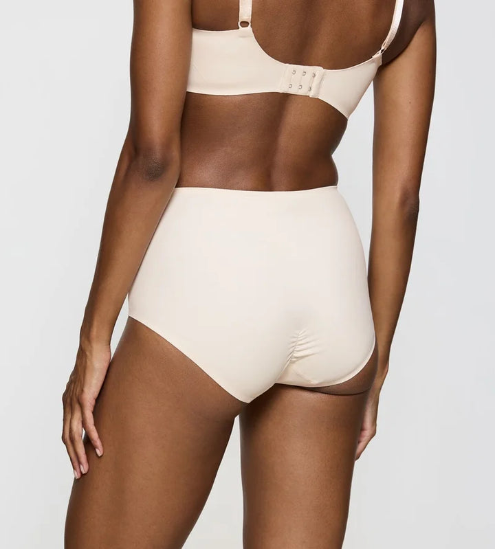 Triumph - True Shape Sensation Maxi Brief Fresh Powder