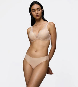 Triumph - Body Make-Up Essentials Illusion Lace Padded Bra Nude Beige