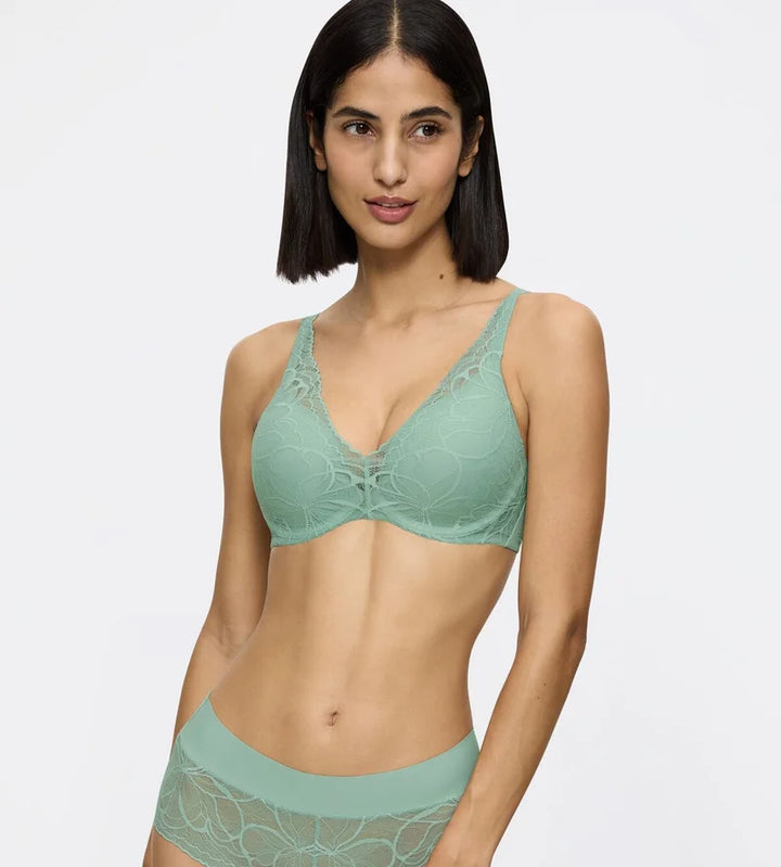 Triumph - Body Make-Up Essentials Illusion Lace Padded Bra Misty Turquoise