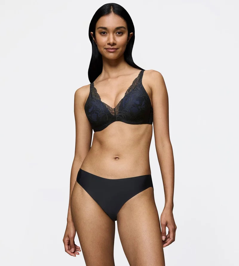 Triumph - Body Make-Up Essentials Illusion Lace Highleg Tai Brief Black