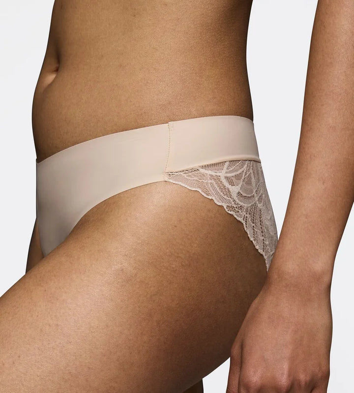 Triumph - Body Make-Up Essentials Illusion Lace Highleg Tai Brief Nude Beige