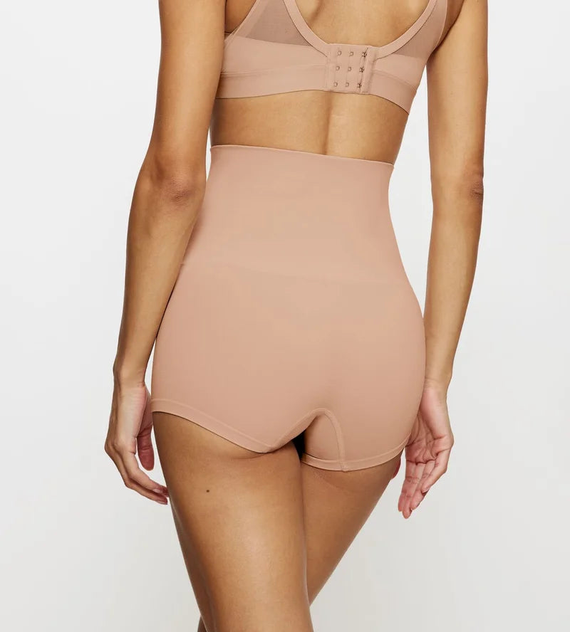 Triumph - Soft Sculpt Bandeau Short Neutral Beige