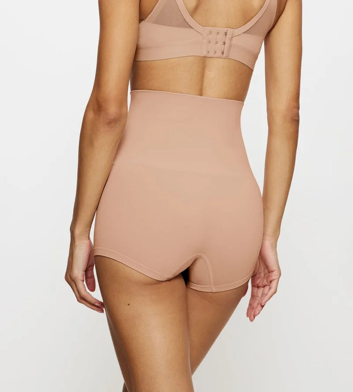 Triumph - Soft Sculpt Bandeau Short Neutral Beige