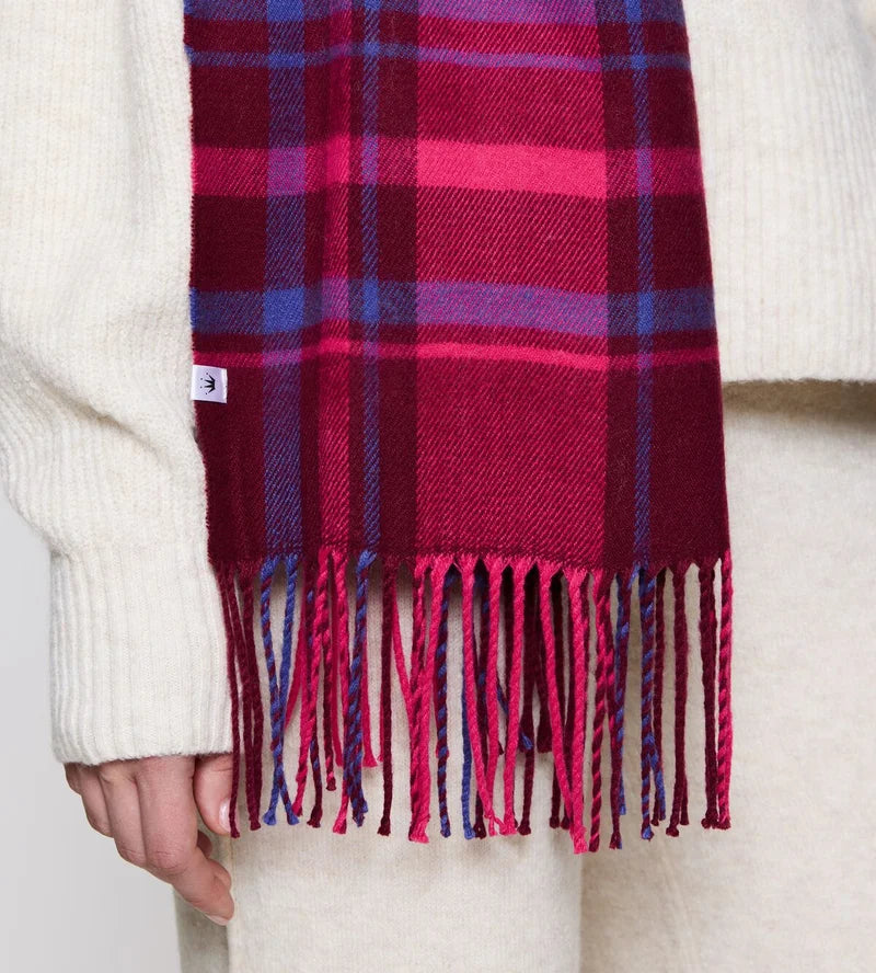 Triumph - Accessories Blanket Scarf Red Combination