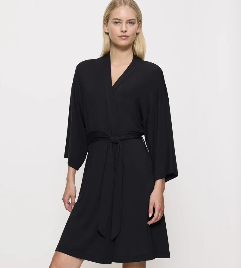 Triumph - Aura Spotlight Robe Black