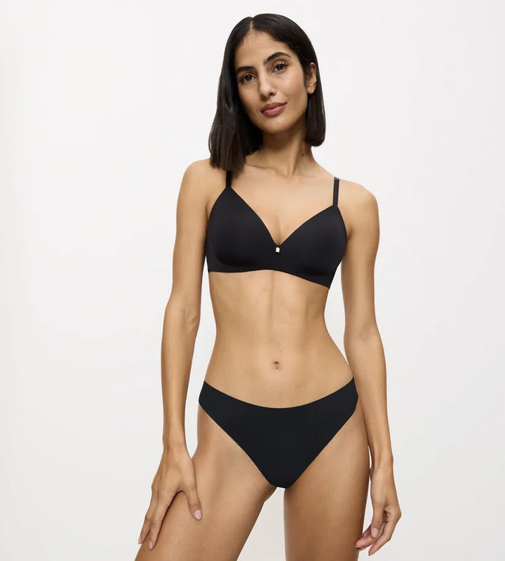 Triumph - Pretty Micro String Black