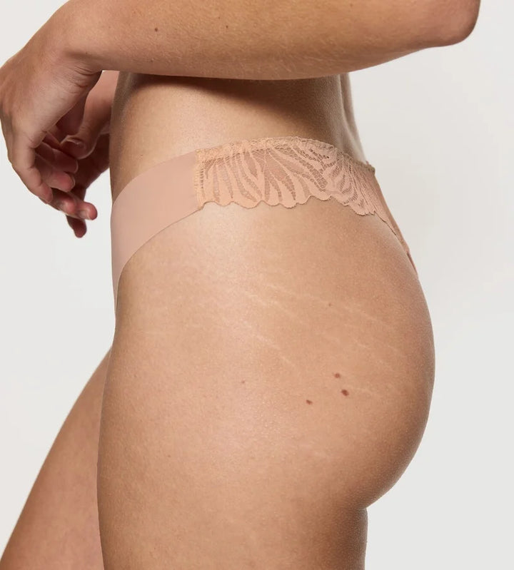 Triumph - Pretty Micro String Neutral Beige