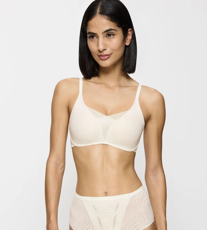Triumph - Shape Smart Wireless Padded Bra Ecru White
