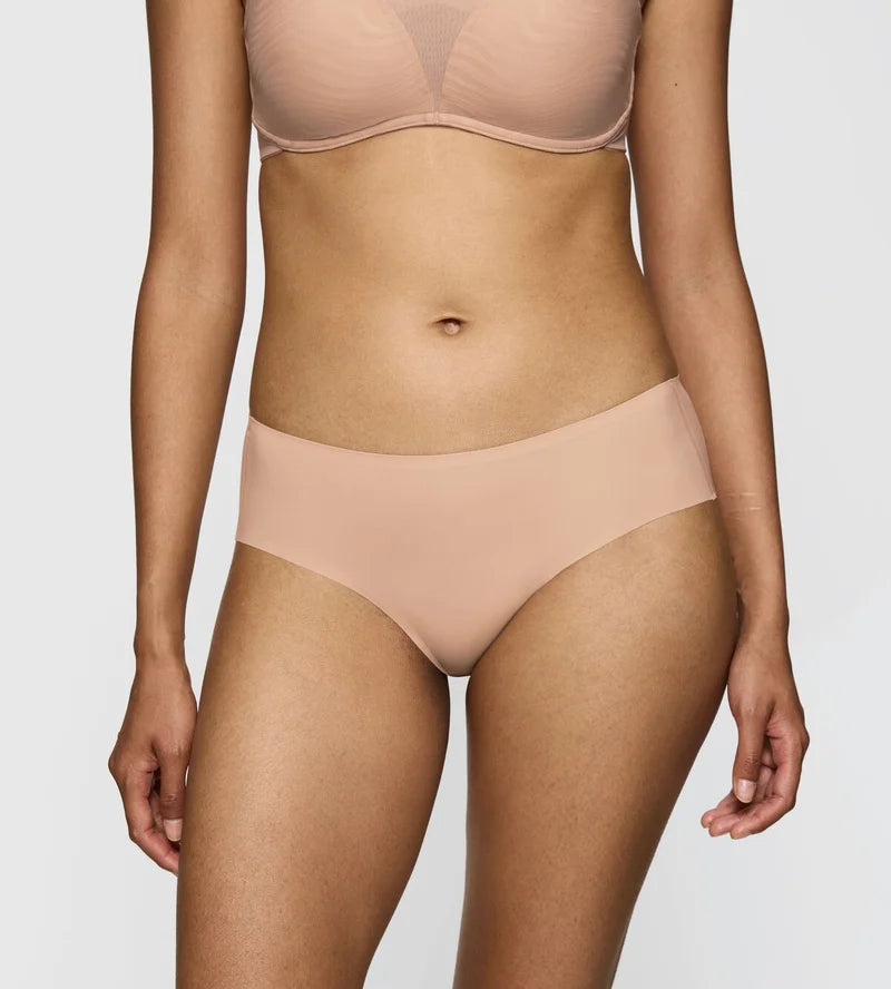 Triumph - Smart Invisible Hipster Neutral Beige