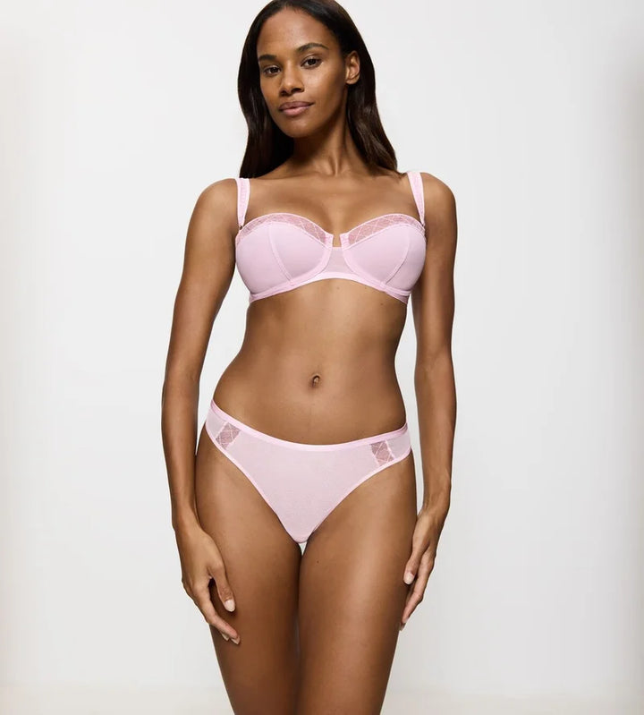 Triumph - Palina Cosmic Heartbeat String Vintage Pink