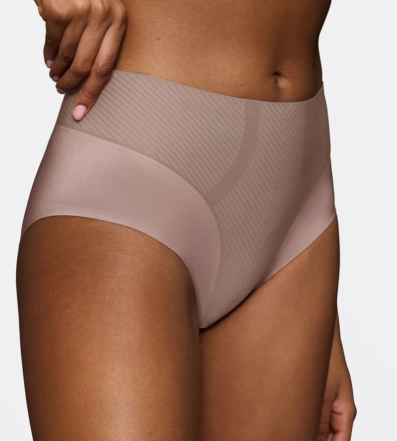 Triumph - Body Make-Up Essentials Illusion Curve Maxi Brief Chocolate Mousse