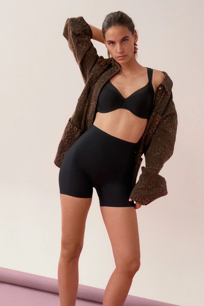 Triumph - Body Make-Up Essentials Illusion Curve Minimiser Bra Black