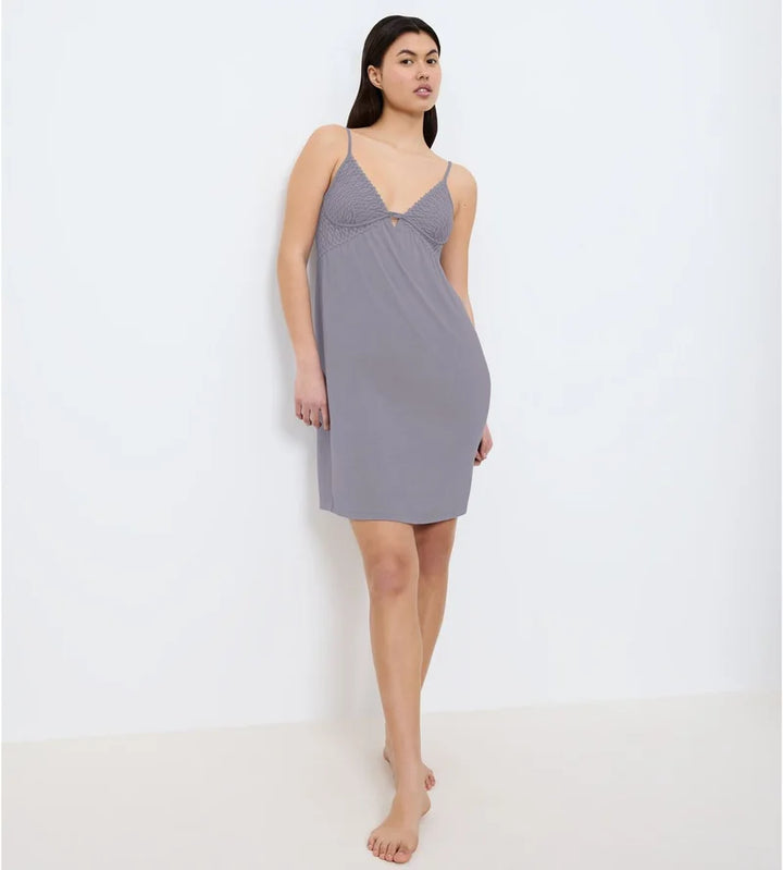 Triumph - Aura Spotlight Sleeveless Nighty Grey Shadow