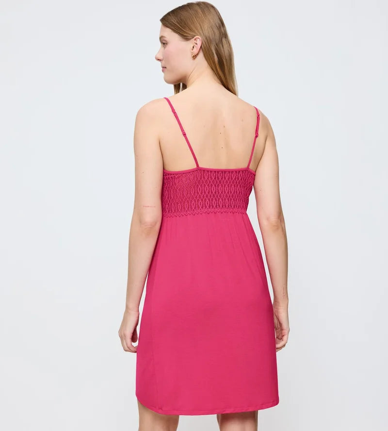 Triumph - Aura Spotlight Sleeveless Nighty Flashy Pink