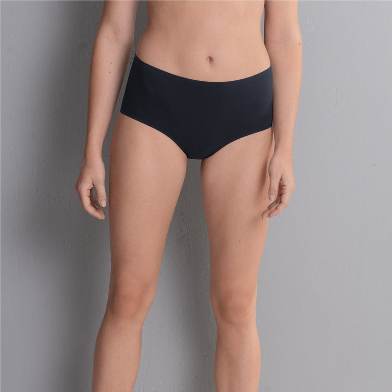 Anita - Essential High Waist+ Black