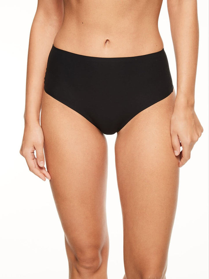 Chantelle Soft Stretch Tanga mit hoher Taille - Black Thong Chantelle